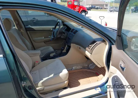 2003 Honda Accord 2.4 Lx z USA, uszkodzony, nr VIN 1HGCM56343A062050